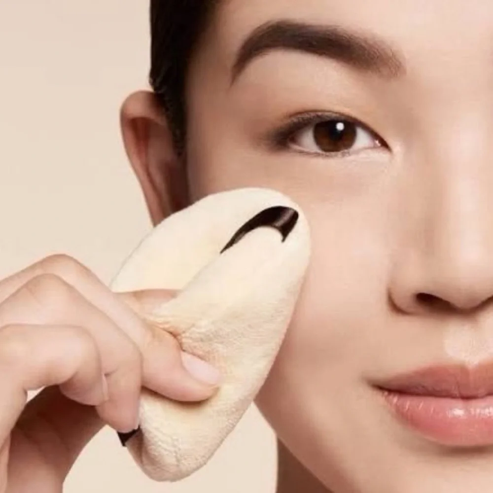 Laura Mercier Velour Puff